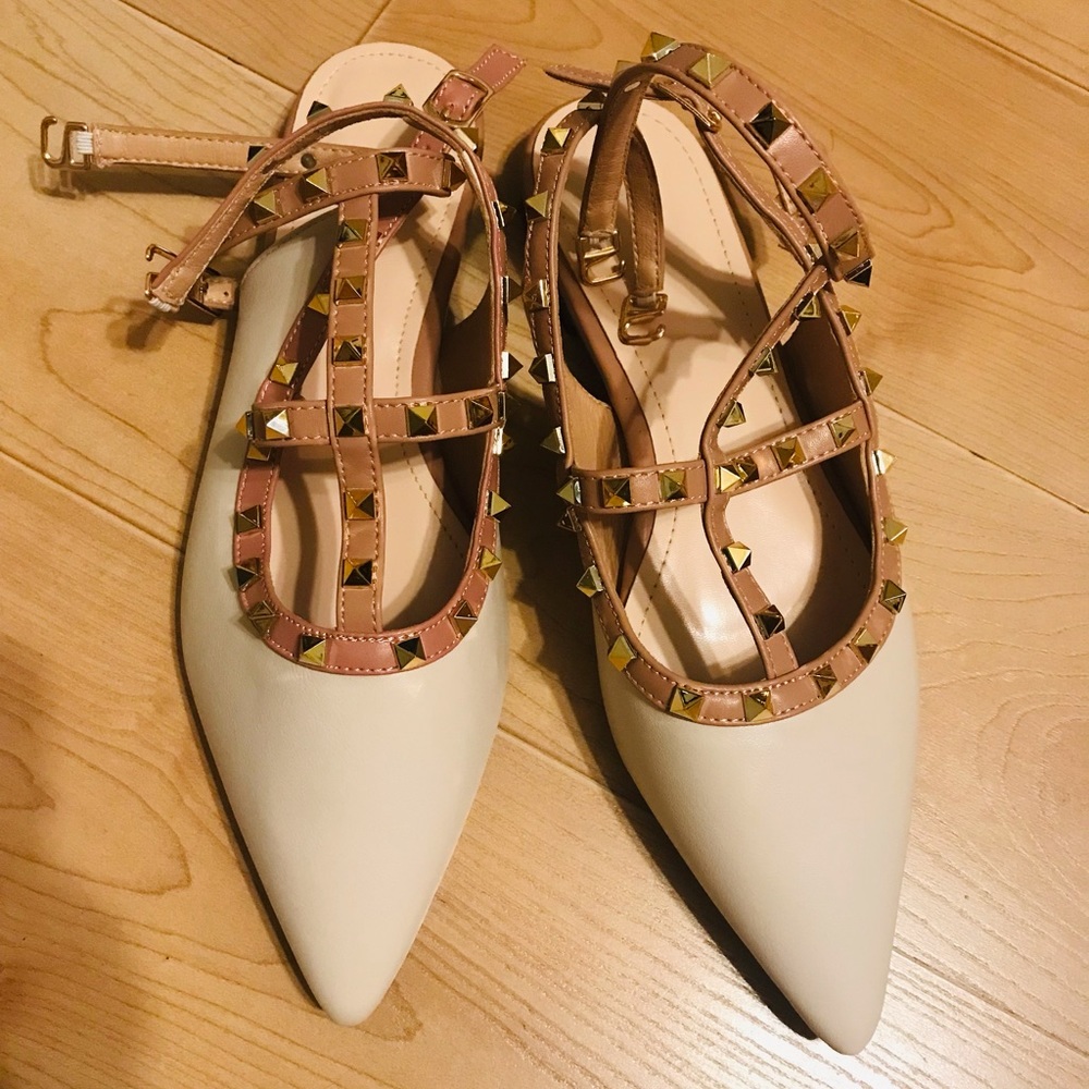 NWB Cream, pink & gold strappy flat sandals